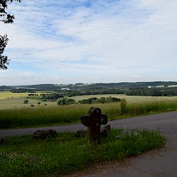 Sonderstempelkasten der "Harzer Wandernadel" am Steinkreuz