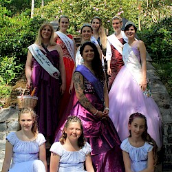 Fototermin mit allen Gast-Hoheiten