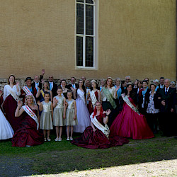 Zahlreiche Gäste und königlicher Glanz zum Rhododendronfest in Sülzhayn