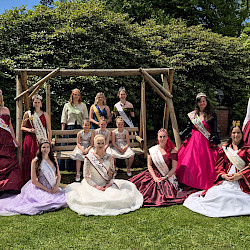 Zahlreiche Gäste und königlicher Glanz zum Rhododendronfest in Sülzhayn