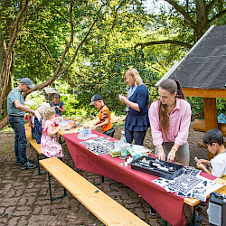 85 Kinderbeschäftigung mit CURATA (Foto: M. Haupt)