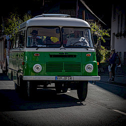 24 Bus der Gesundheitseinrichtung (Foto: A. Billert)