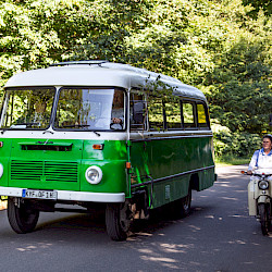 31 Fahrzeuge der Gesundheitseinrichtung (Foto: M. Haupt)